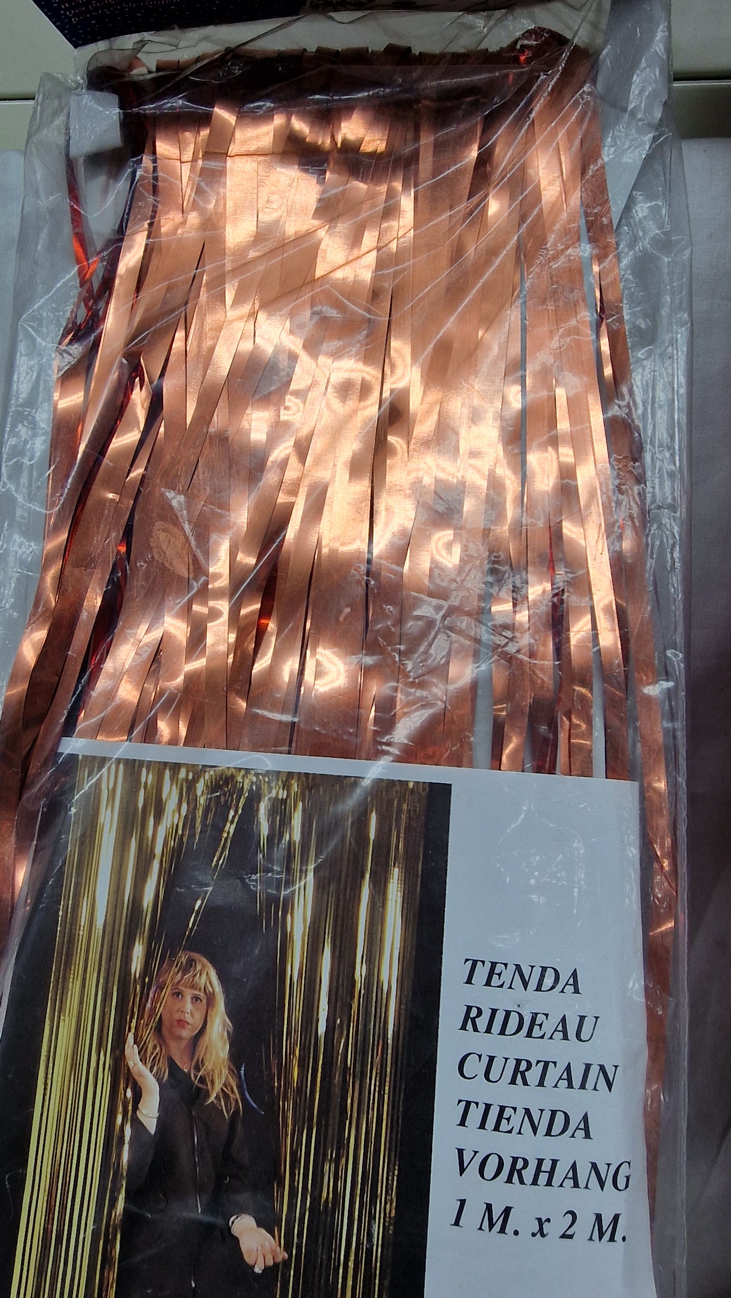 TENDA IN FRANGE COLORI ASSORTITI CM 100 X 200 MORANDUZZO