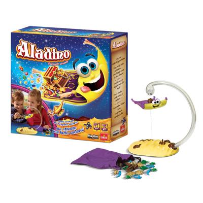gioco di societa aladino, sviluppa il sistema visivo e logico del bambino inserisci i pezzi sul tappeto volante senza farlo sbilanciare e cerca di sfavorire il tuo avversario , gioca di strategia