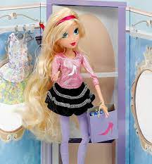 Playset Negozio Di Scarpe Con Bambola Regal Academy giochi preziosi