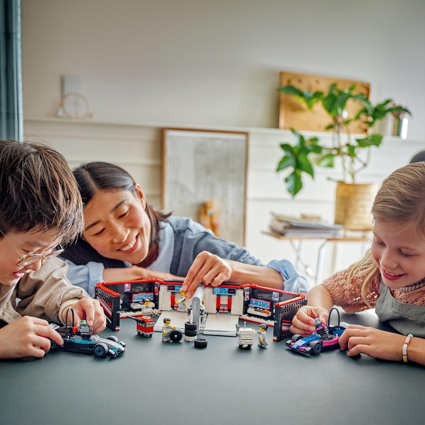 LEGO F1 GARAGE CON MONOPOSTO MERCEDES-AMG E ALPINE F1  60444